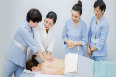 朵樂母嬰加盟 高級催乳師的專業(yè)賦能與創(chuàng)業(yè)機遇